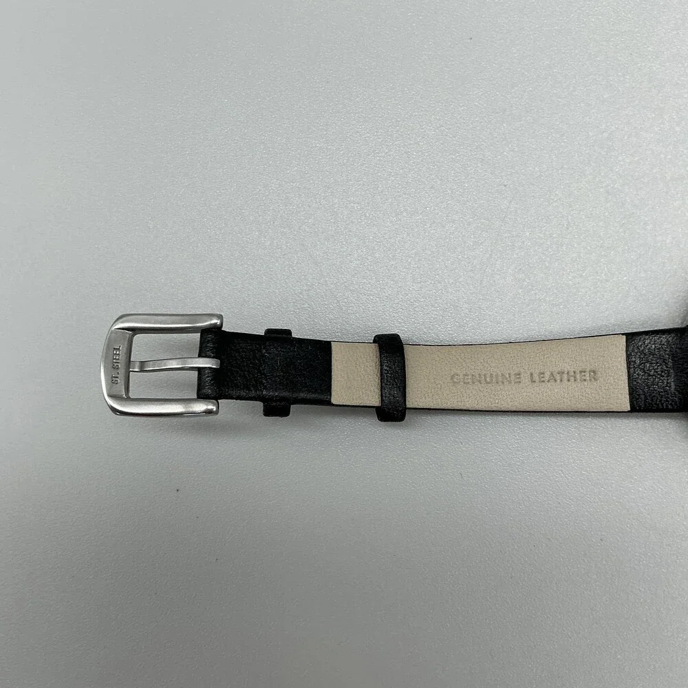 Kate Spade KSW1269 Womens Watch 33mm MOP Park Row Silver Tone New Battery